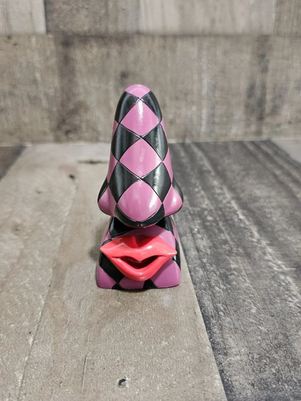 Picasso's Nose Red Lips Eyeglass Holder Pop Art Picasonse Resin 4